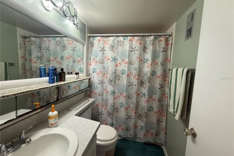 Condo in South Pasadena, Florida, 1 bedroom  № 1827943 - photo 15