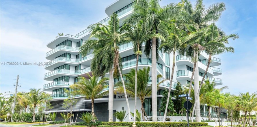 Condo à Bay Harbor Islands, Floride, 2 chambres № 1713170