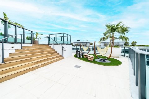 Condo in Bay Harbor Islands, Florida, 2 bedrooms  № 1713170 - photo 19