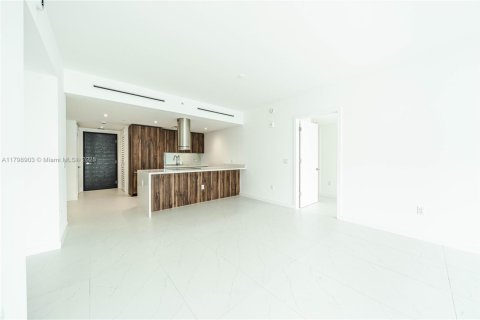 Condo in Bay Harbor Islands, Florida, 2 bedrooms  № 1713170 - photo 2