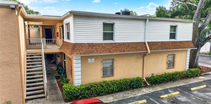 Condo in Tampa, Florida, 2 bedrooms  № 2208131