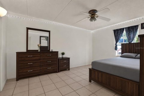Condo in Tampa, Florida, 2 bedrooms  № 2208131 - photo 29