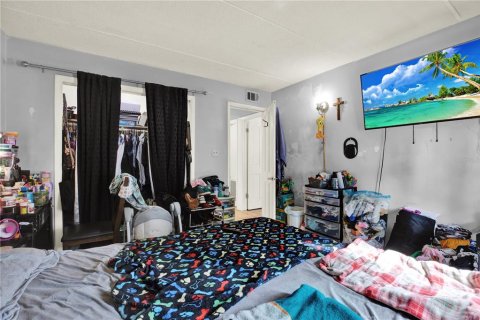 Condo in Tampa, Florida, 2 bedrooms  № 2208131 - photo 24