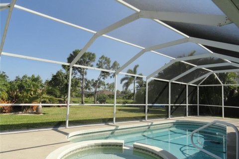 Villa ou maison à vendre à Rotonda, Floride: 4 chambres, 167.78 m2 № 2110629 - photo 8