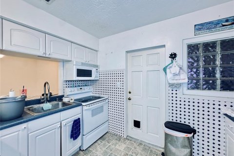 Villa ou maison à vendre à Saint Petersburg, Floride: 2 chambres, 85.93 m2 № 1578409 - photo 18
