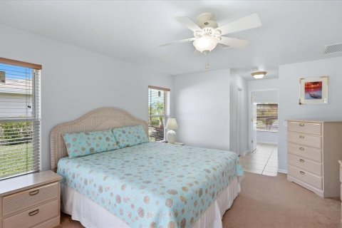 Villa ou maison à vendre à Rotonda, Floride: 3 chambres, 158.68 m2 № 2157495 - photo 16