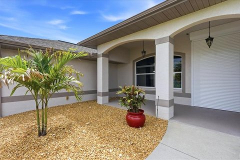 Villa ou maison à vendre à Rotonda, Floride: 3 chambres, 158.68 m2 № 2157495 - photo 5