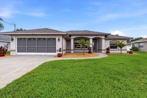 Villa ou maison à vendre à Rotonda, Floride: 3 chambres, 158.68 m2 № 2157495 - photo 3