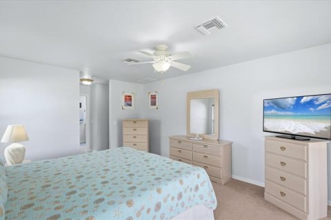 Villa ou maison à vendre à Rotonda, Floride: 3 chambres, 158.68 m2 № 2157495 - photo 17