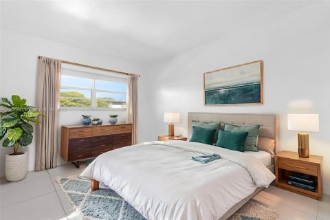 Condo in Miami, Florida, 2 bedrooms № 1964150 - photo 14