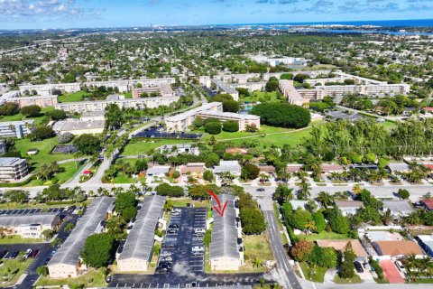 Condo in Boynton Beach, Florida, 1 bedroom № 2242891 - photo 22