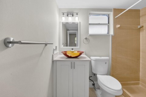 Condo in Boynton Beach, Florida, 1 bedroom № 2242891 - photo 17