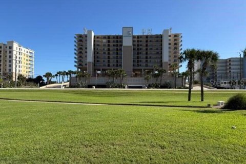 Condominio en New Smyrna Beach, Florida, 2 dormitorios  № 2430417