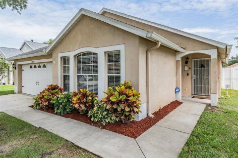 House in Lutz, Florida 3 bedrooms, 153.29 sq.m. № 1815785 - photo 3