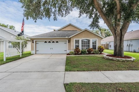 House in Lutz, Florida 3 bedrooms, 153.29 sq.m. № 1815785 - photo 2