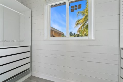 Снять в аренду виллу или дом в Холливуд, Флорида 1 спальня, 58.99м2, № 2038401 - фото 6