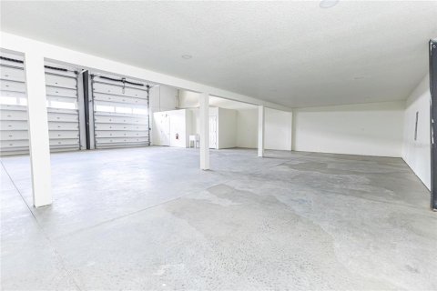 Commercial property in Oxford, Florida 297.29 sq.m. № 2197173 - photo 14