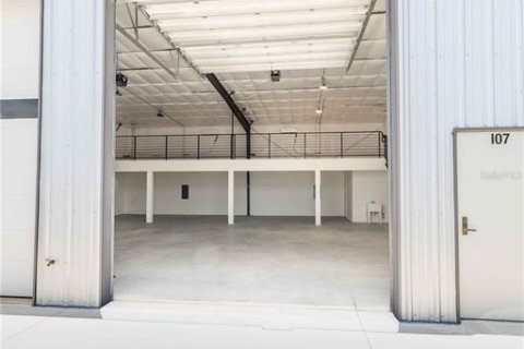 Commercial property in Oxford, Florida 297.29 sq.m. № 2197173 - photo 27