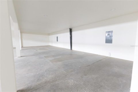 Commercial property in Oxford, Florida 297.29 sq.m. № 2197173 - photo 2