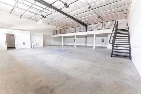 Commercial property in Oxford, Florida 297.29 sq.m. № 2197173 - photo 5