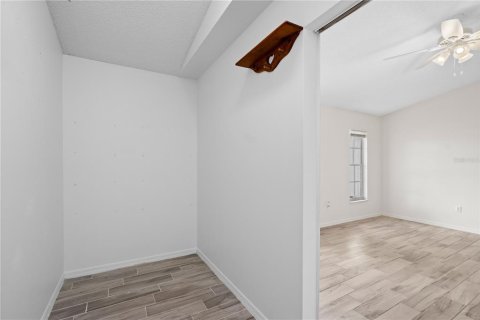 Casa en venta en Orange City, Florida, 3 dormitorios, 164.81 m2 № 1883772 - foto 27