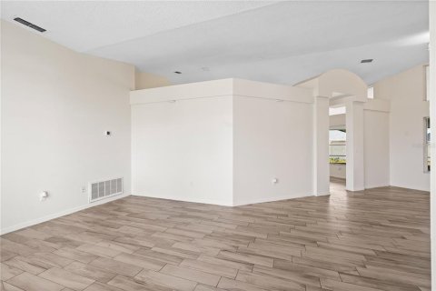 Casa en venta en Orange City, Florida, 3 dormitorios, 164.81 m2 № 1883772 - foto 17