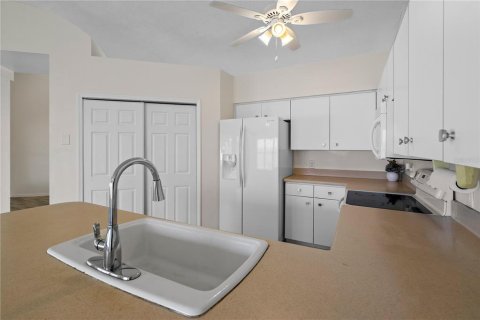 Casa en venta en Orange City, Florida, 3 dormitorios, 164.81 m2 № 1883772 - foto 25