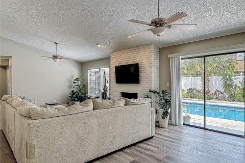House in Ormond Beach, Florida 3 bedrooms, 179.58 sq.m. № 1743066 - photo 12