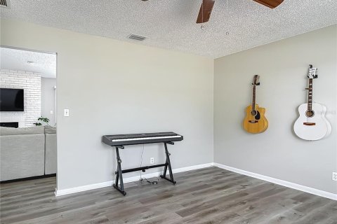 House in Ormond Beach, Florida 3 bedrooms, 179.58 sq.m. № 1743066 - photo 11