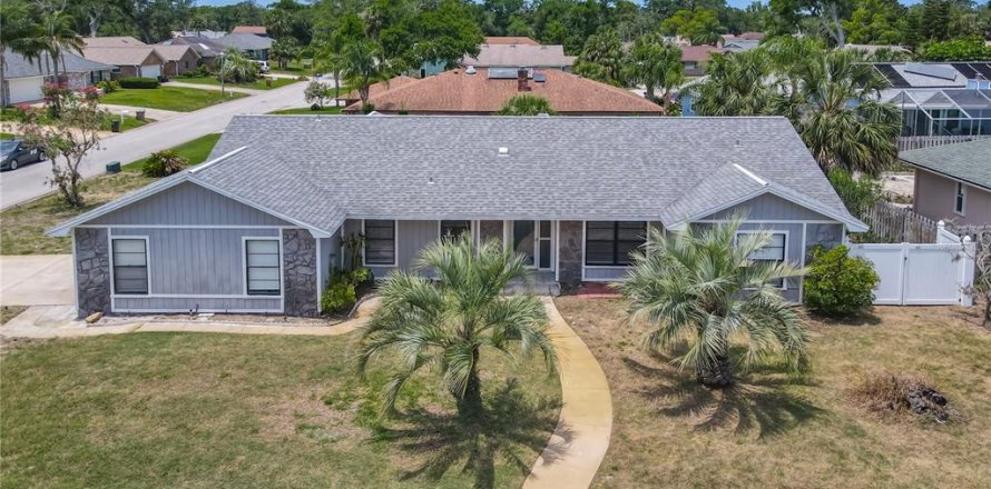 House in Ormond Beach, Florida 3 bedrooms, 179.58 sq.m. № 1743066