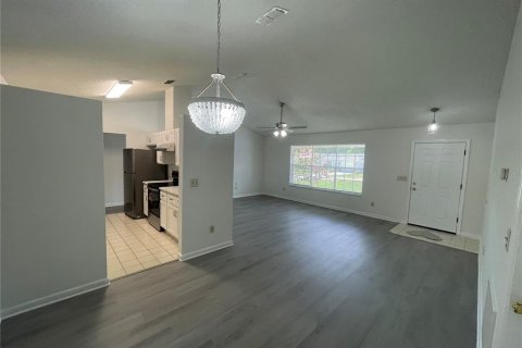 Villa ou maison à vendre à DeBary, Floride: 3 chambres, 118.91 m2 № 2329498 - photo 4