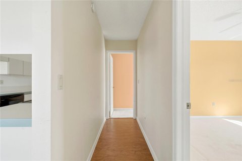 Купить виллу или дом в Спринг-Хилл, Флорида 4 комнаты, 160.26м2, № 2107297 - фото 18