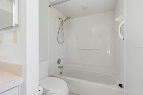 Купить виллу или дом в Спринг-Хилл, Флорида 4 комнаты, 160.26м2, № 2107297 - фото 23