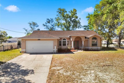 House in Spring Hill, Florida 3 bedrooms, 160.26 sq.m. № 2107297