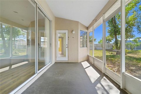 Купить виллу или дом в Спринг-Хилл, Флорида 4 комнаты, 160.26м2, № 2107297 - фото 24