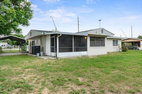 House in Winter Haven, Florida 3 bedrooms, 140.38 sq.m. № 1865863 - photo 27