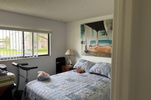 Condo in Tamarac, Florida, 2 bedrooms № 2013866 - photo 24