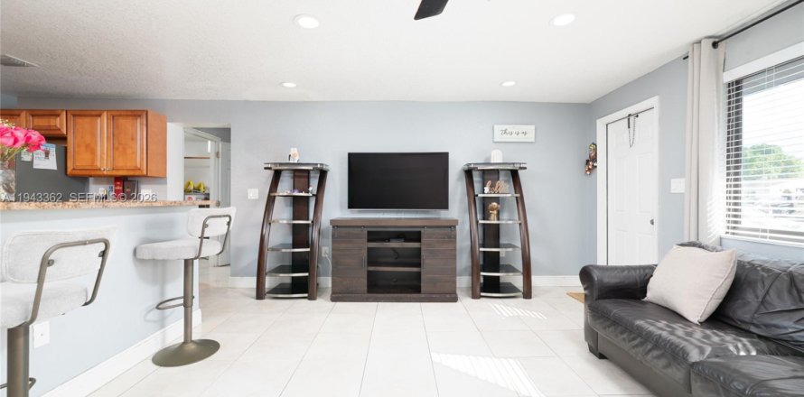 Casa en Fort Lauderdale, Florida 3 dormitorios, 122.72 m2 № 2000785