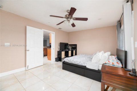 Casa en venta en Fort Lauderdale, Florida, 3 dormitorios, 122.72 m2 № 2000785 - foto 11