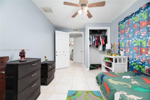 Casa en venta en Fort Lauderdale, Florida, 3 dormitorios, 122.72 m2 № 2000785 - foto 17