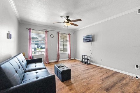 House in Kissimmee, Florida 3 bedrooms, 129.41 sq.m. № 1870780 - photo 6