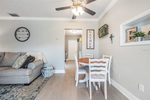 House in Spring Hill, Florida 3 bedrooms, 80.27 sq.m. № 1900689 - photo 8