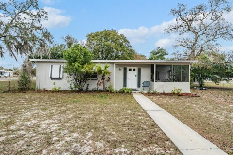 House in Spring Hill, Florida 3 bedrooms, 80.27 sq.m. № 1900689 - photo 1