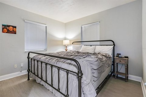 House in Spring Hill, Florida 3 bedrooms, 80.27 sq.m. № 1900689 - photo 12