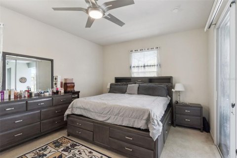 House in Kissimmee, Florida 5 bedrooms, 185.8 sq.m. № 2137509 - photo 18