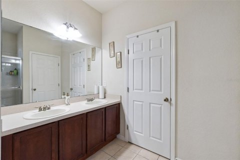 House in Kissimmee, Florida 5 bedrooms, 185.8 sq.m. № 2137509 - photo 20