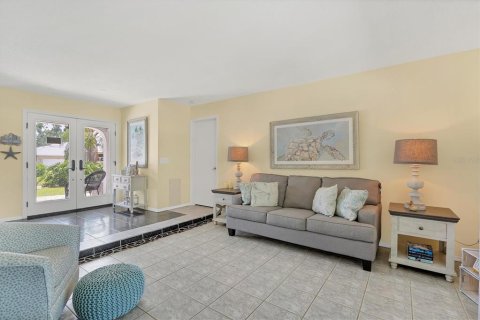House in Placida, Florida 3 bedrooms, 203.64 sq.m. № 1196082 - photo 20