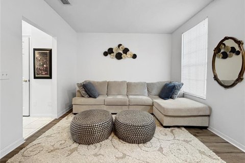 Townhouse in Wesley Chapel, Florida 2 bedrooms, 110.65 sq.m. № 1590387 - photo 17