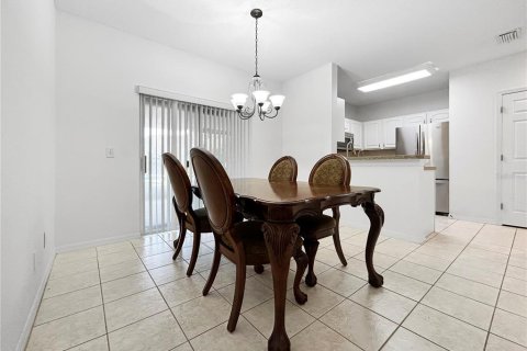 Townhouse in Wesley Chapel, Florida 2 bedrooms, 110.65 sq.m. № 1590387 - photo 10