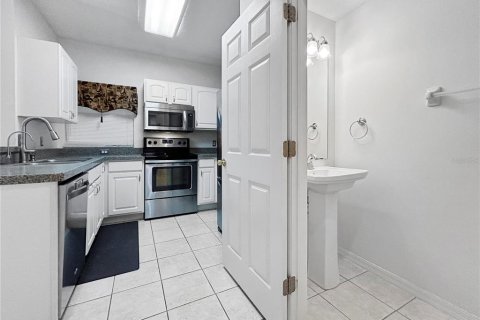 Townhouse in Wesley Chapel, Florida 2 bedrooms, 110.65 sq.m. № 1590387 - photo 7
